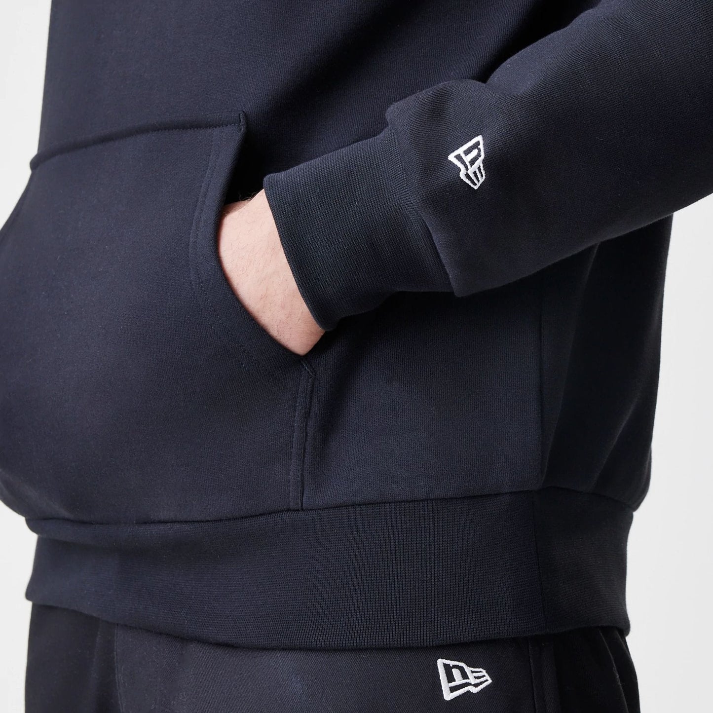 The Male model is wearing New York Mets MLB Script Black Oversized Pullover Hoodie 7