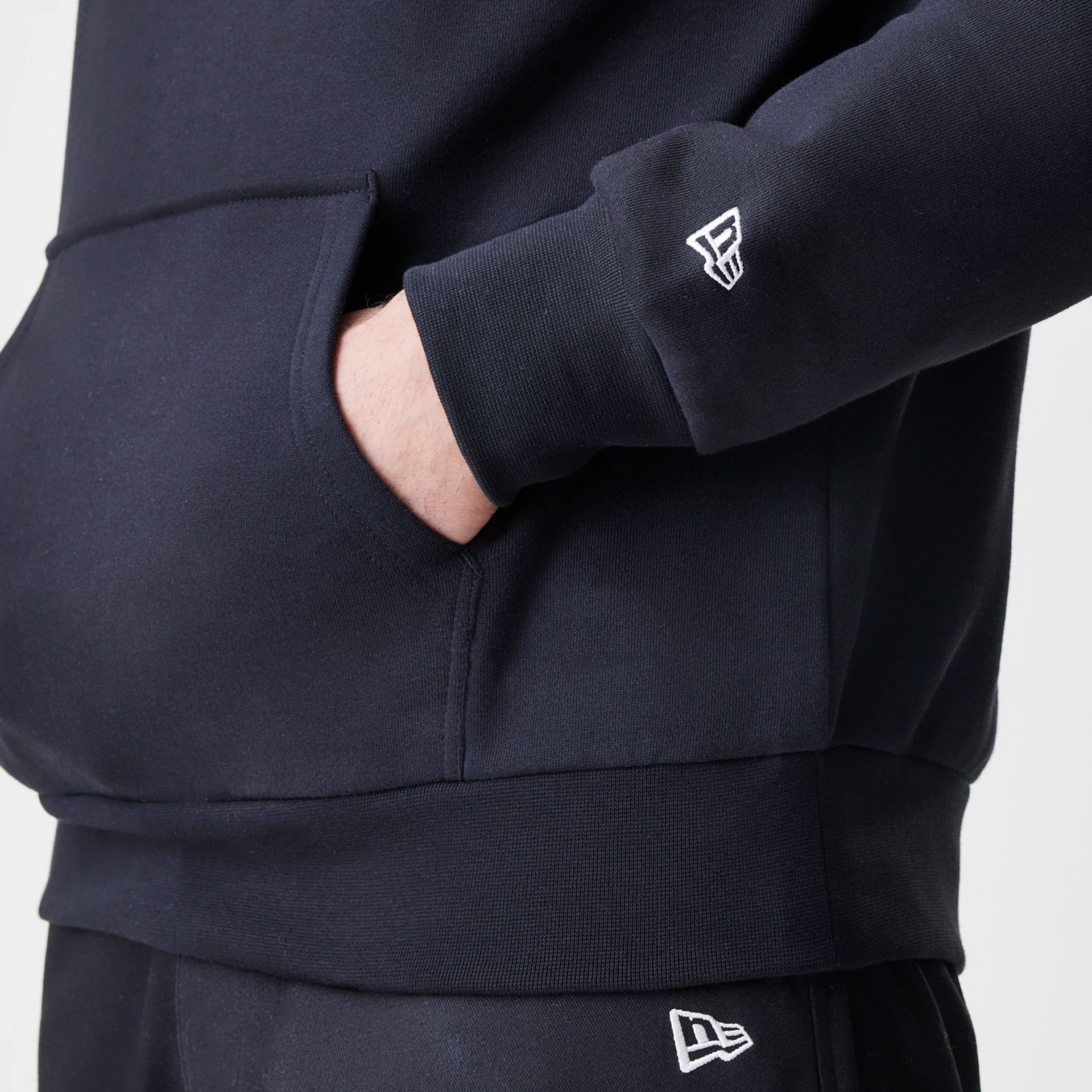 The Male model is wearing New York Mets MLB Script Black Oversized Pullover Hoodie 7