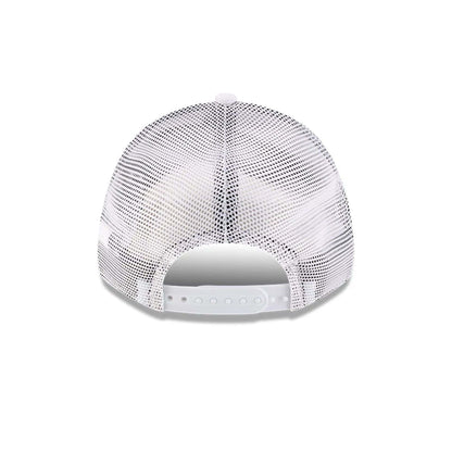 This is a Visa Cash App Racing Bulls Team Miami White 9FORTY Adjustable Cap 6