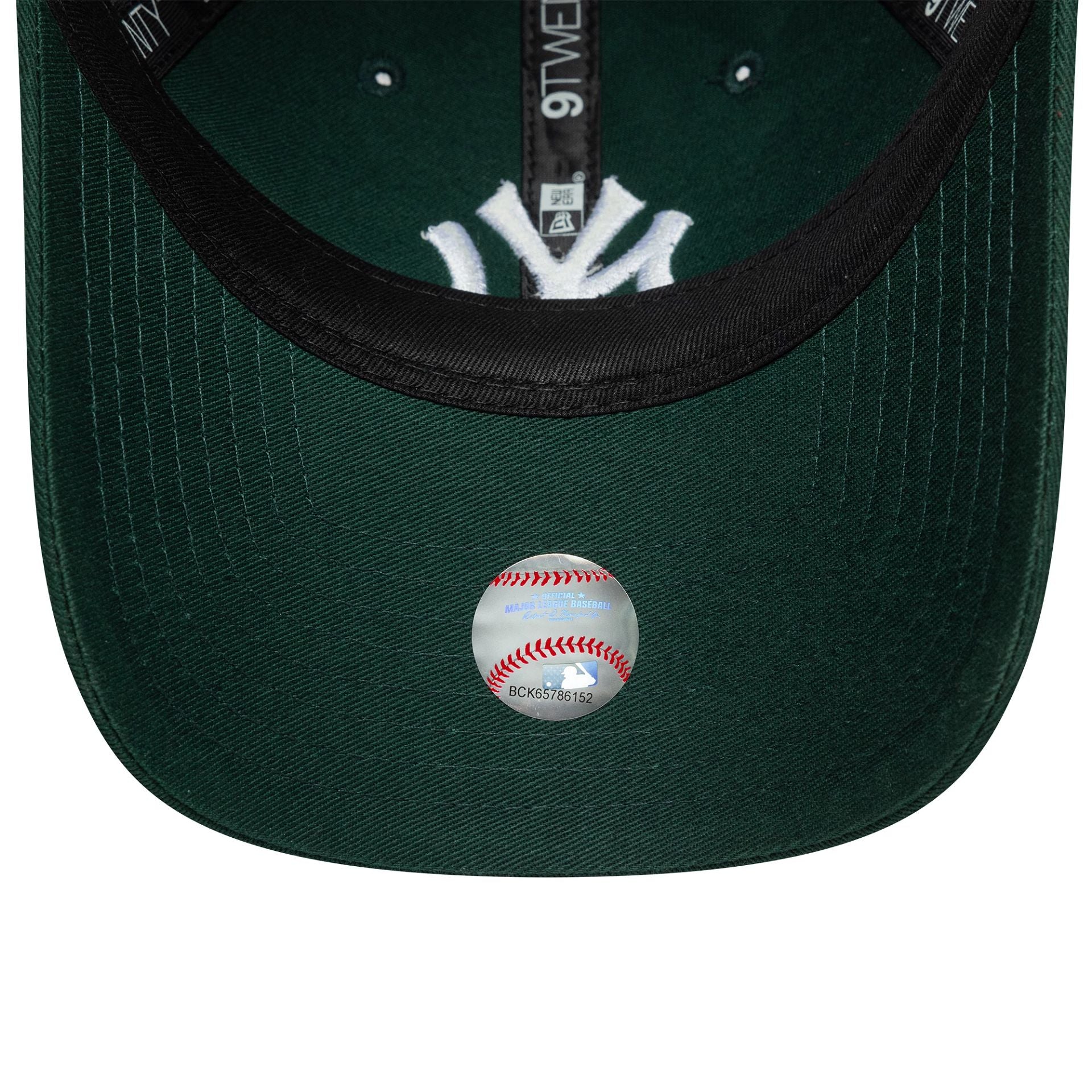 This is a New York Yankees Womens MLB League Essential Dark Green 9TWENTY Adjustable Cap 5