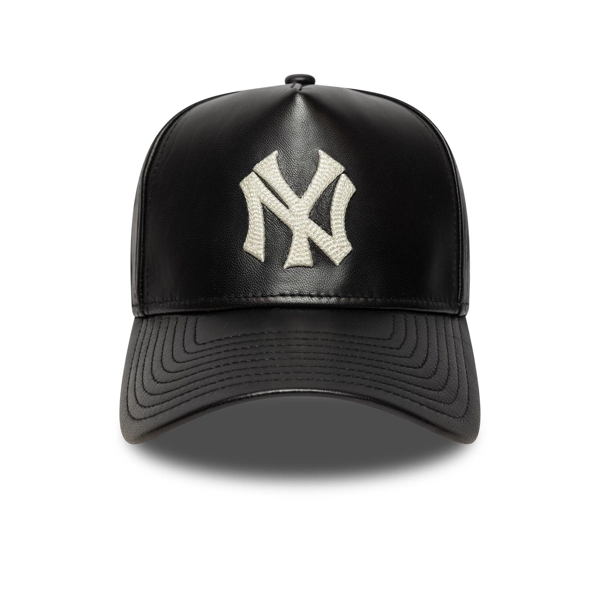 This is a New York Yankees MLB Leather Black 9FORTY E-Frame Adjustable Cap 2