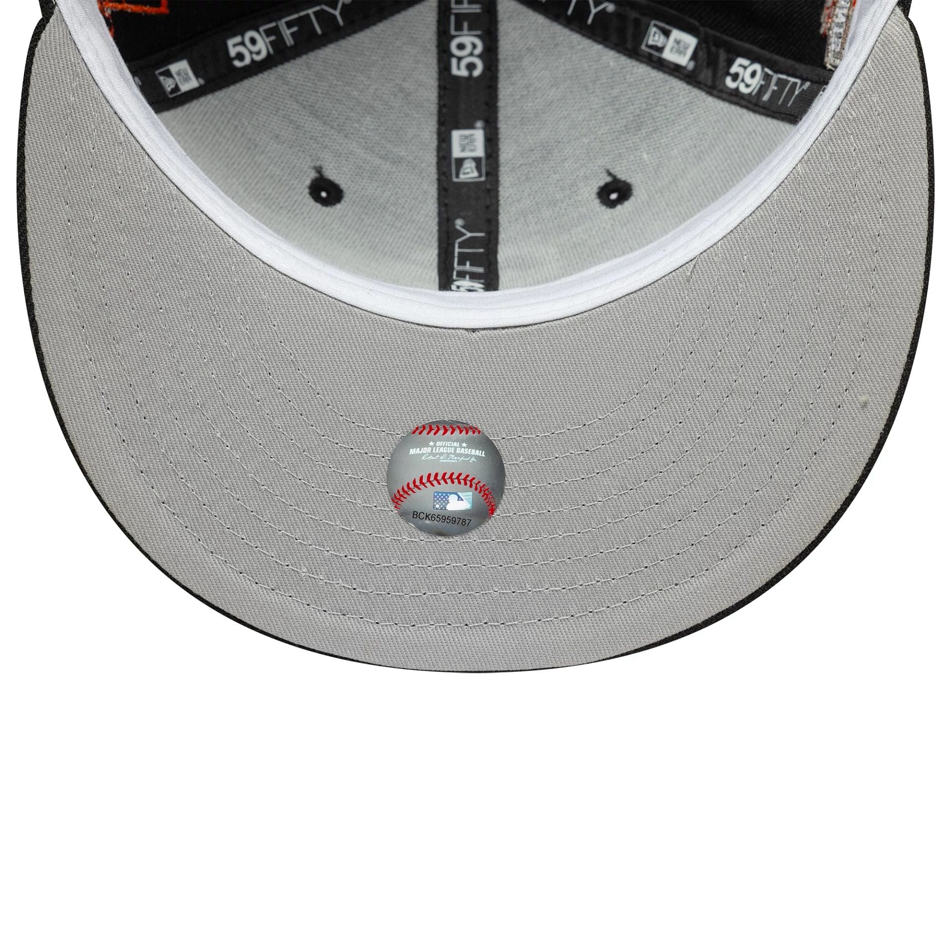 This is a San Francisco Giants MLB Seasonal Black 59FIFTY Fitted Cap 4