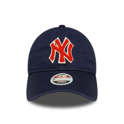 This is a New York Yankees Womens MLB Boucle Navy 9TWENTY Adjustable Cap 2