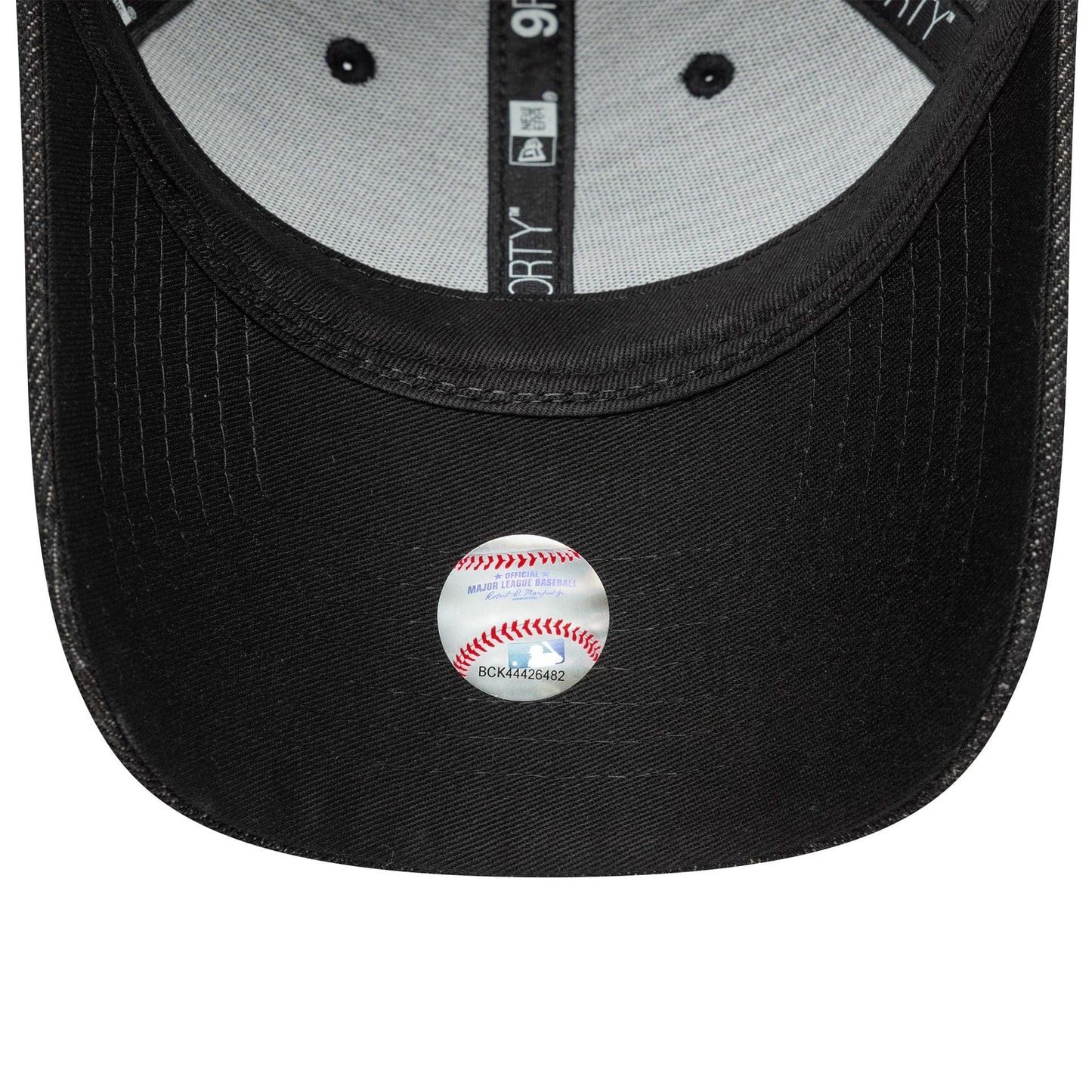 This is a LA Dodgers Womens MLB Sequin Black 9FORTY Adjustable Cap 5