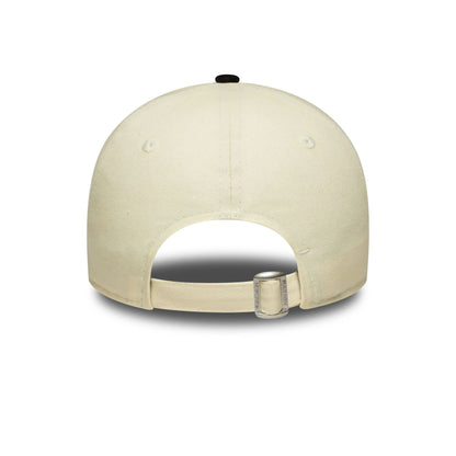 This is a New York Yankees Womens MLB Faux Suede Light Beige 9FORTY Adjustable Cap 4