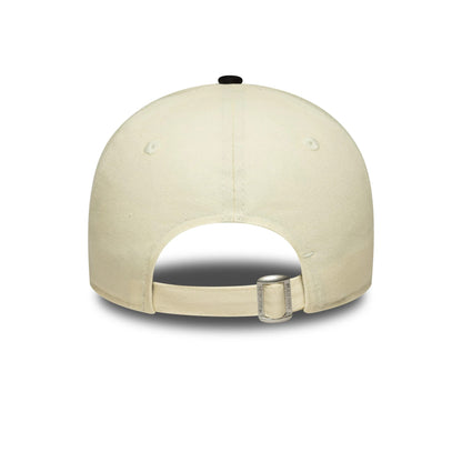 This is a New York Yankees Womens MLB Faux Suede Light Beige 9FORTY Adjustable Cap 4