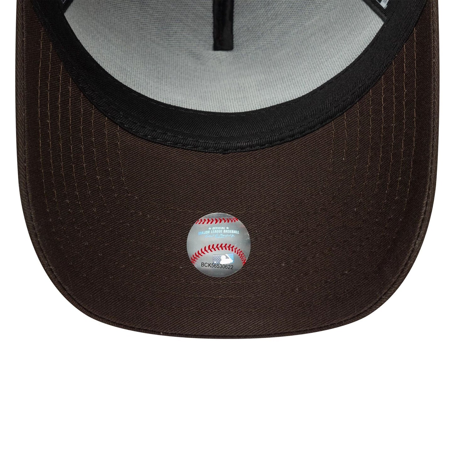 This is a LA Dodgers MLB Sidepatch Dark Brown 9FORTY E-Frame Adjustable Cap 6