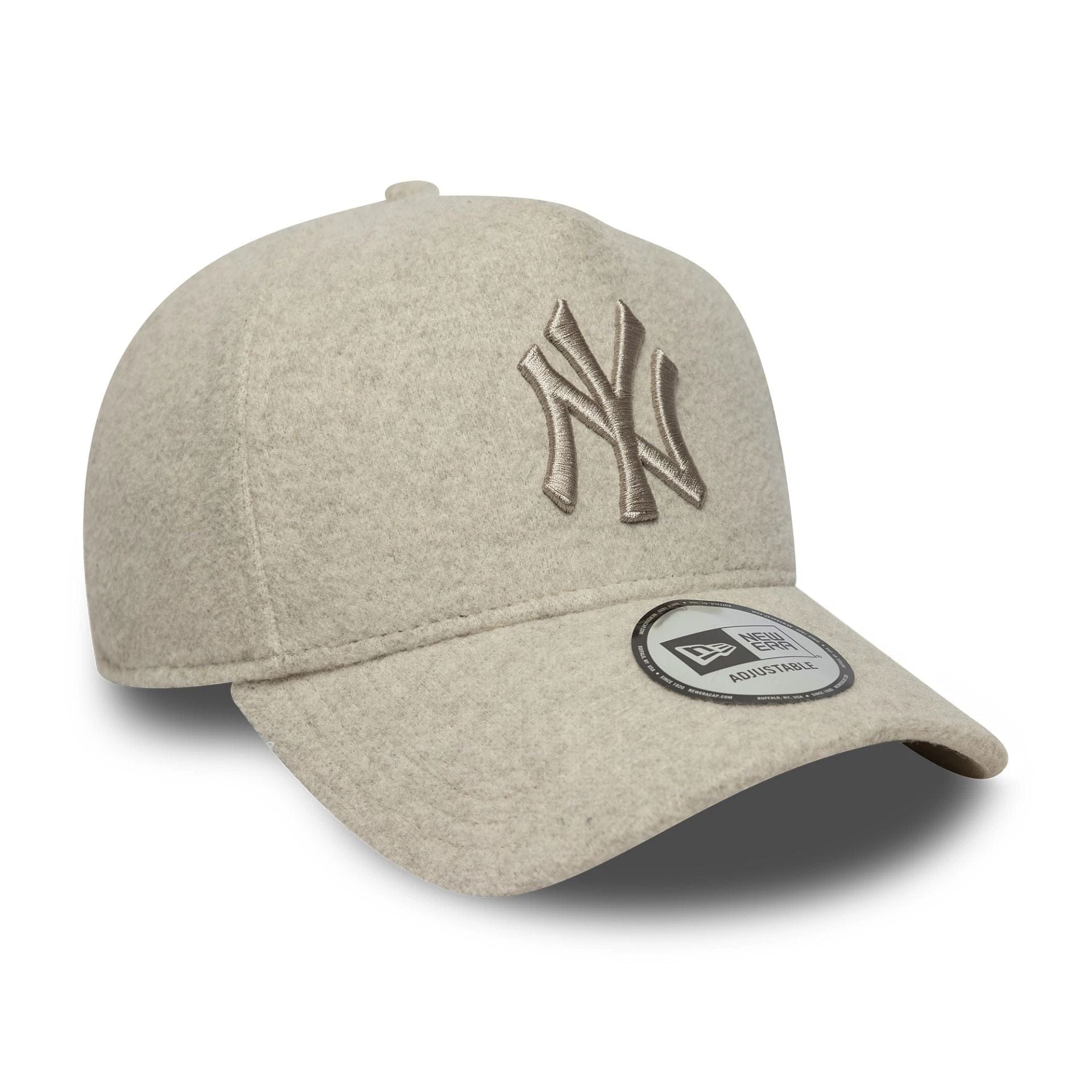 This is a New York Yankees MLB Melton Cream 9FORTY E-Frame Adjustable Cap 3