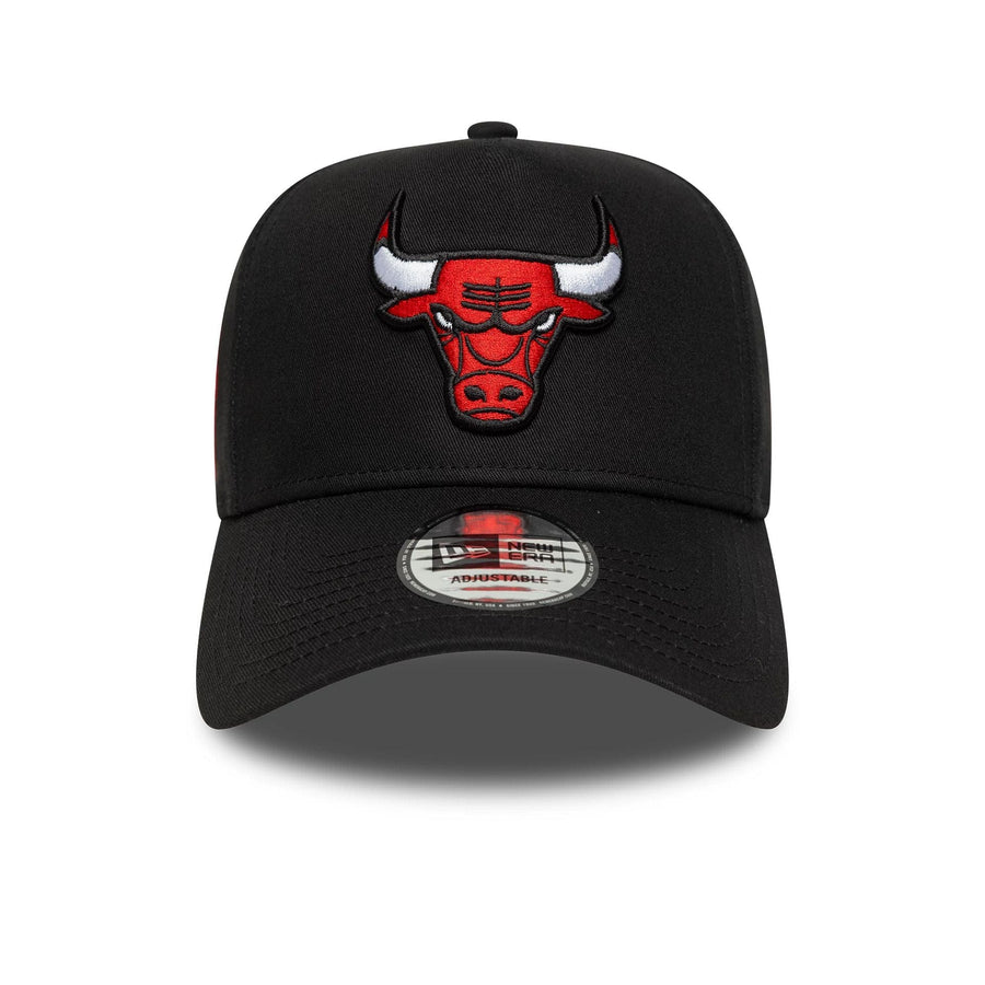 This is a Chicago Bulls NBA Sidepatch Black 9FORTY E-Frame Adjustable Cap 2