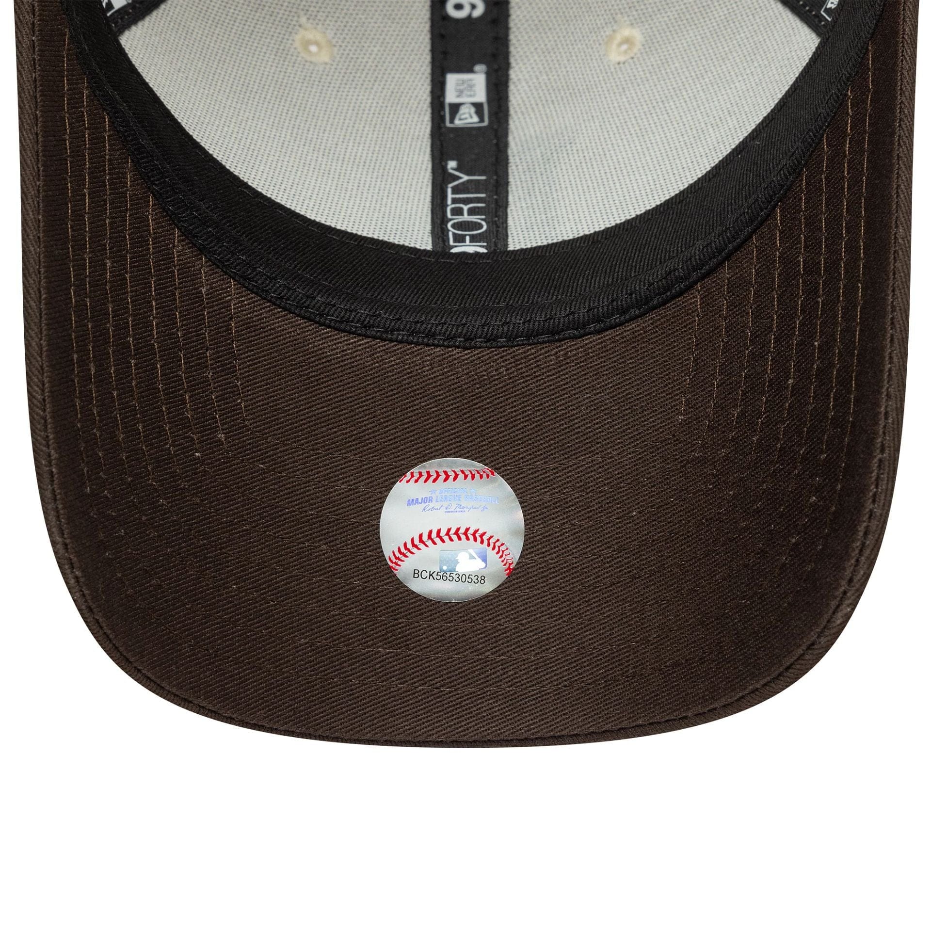 This is a LA Dodgers MLB Sidepatch Cream 9FORTY Adjustable Cap 6