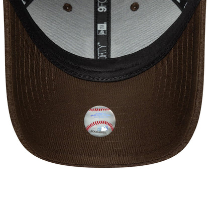This is a Detroit Tigers MLB Melton Dark Brown 9FORTY Adjustable Cap 5