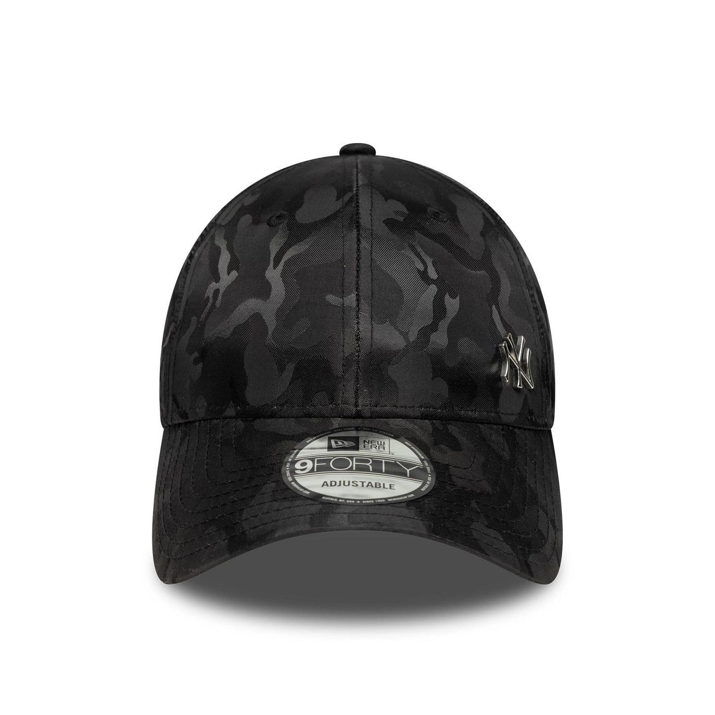 This is a New York Yankees MLB Flawless Camo Black 9FORTY Adjustable Cap 2