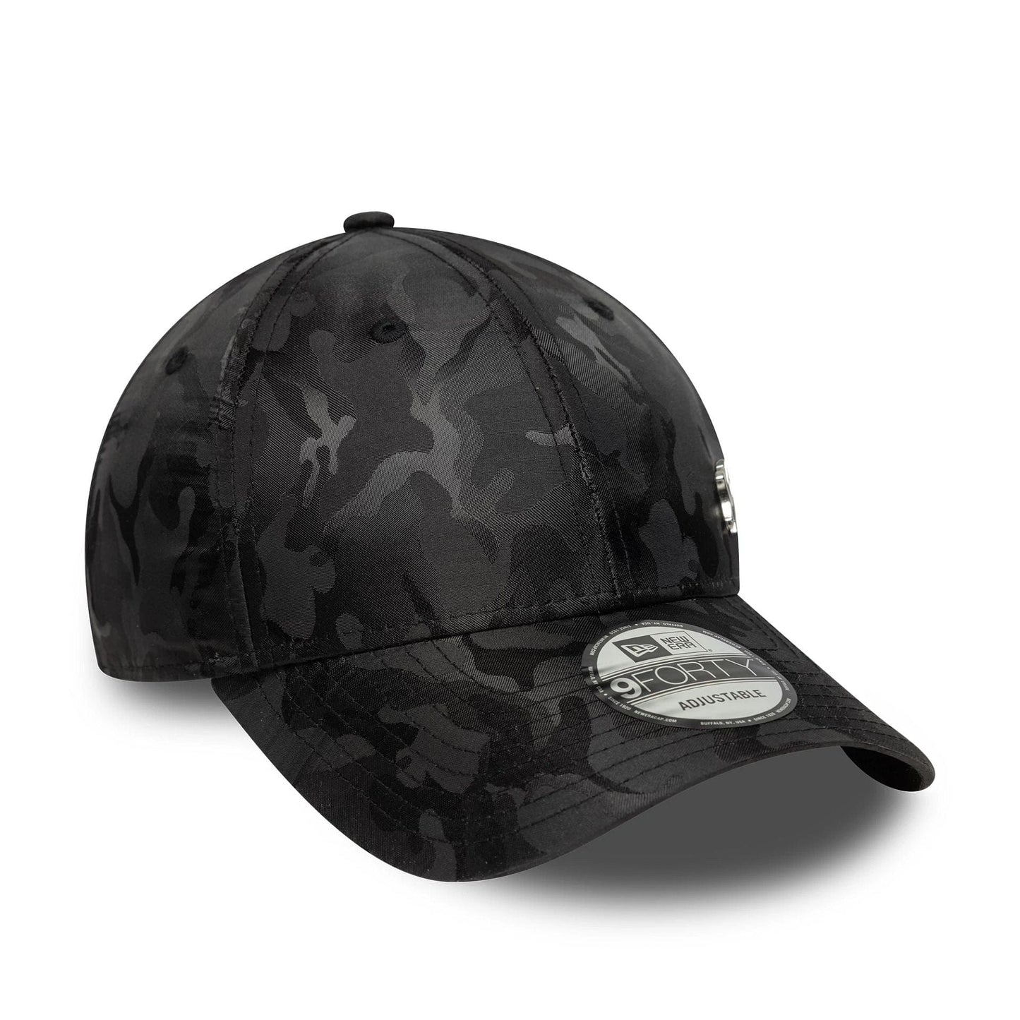 This is a New York Yankees MLB Flawless Camo Black 9FORTY Adjustable Cap 3