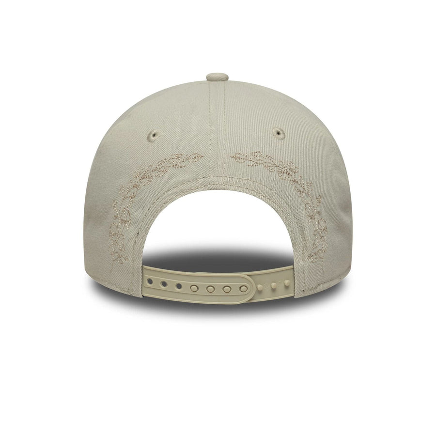 This is a LA Dodgers MLB Tonal Icon Cream 9FORTY E-Frame Adjustable Cap 4