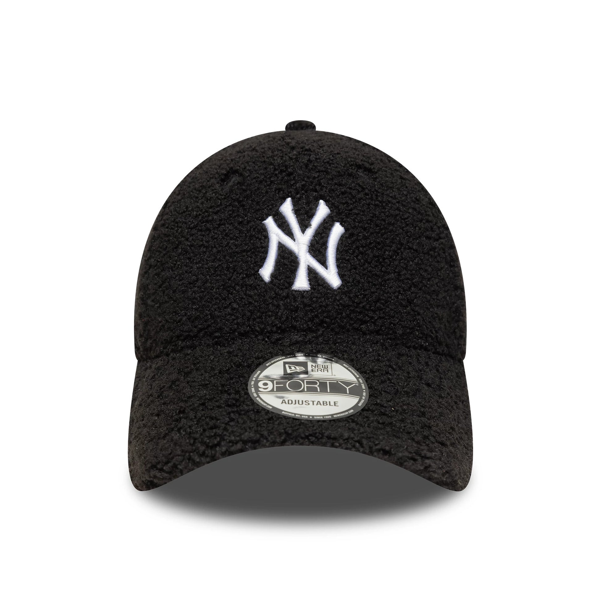 This is a New York Yankees MLB Winter Borg Black 9FORTY Adjustable Cap 2