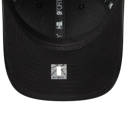 This is a Chicago Bulls NBA PU Black 9FORTY M-Crown Adjustable Cap 5