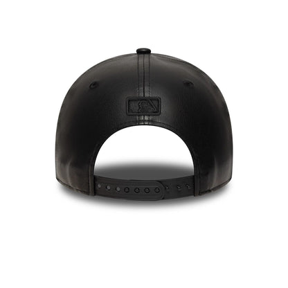 This is a New York Yankees MLB PU Black 9FORTY M-Crown Adjustable Cap 4