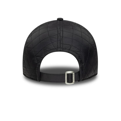 This is a New York Yankees Youth MLB Quilted Black 9FORTY Adjustable Cap 4