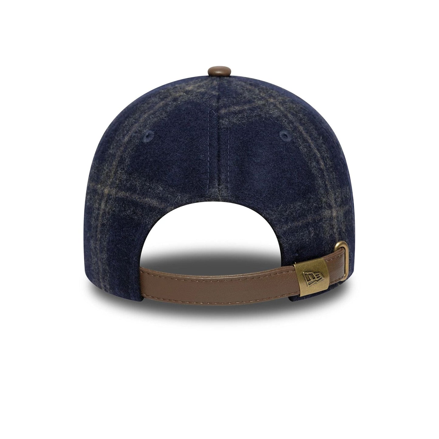 This is a New York Yankees MLB Loden Leather Navy 9TWENTY Adjustable Cap 4