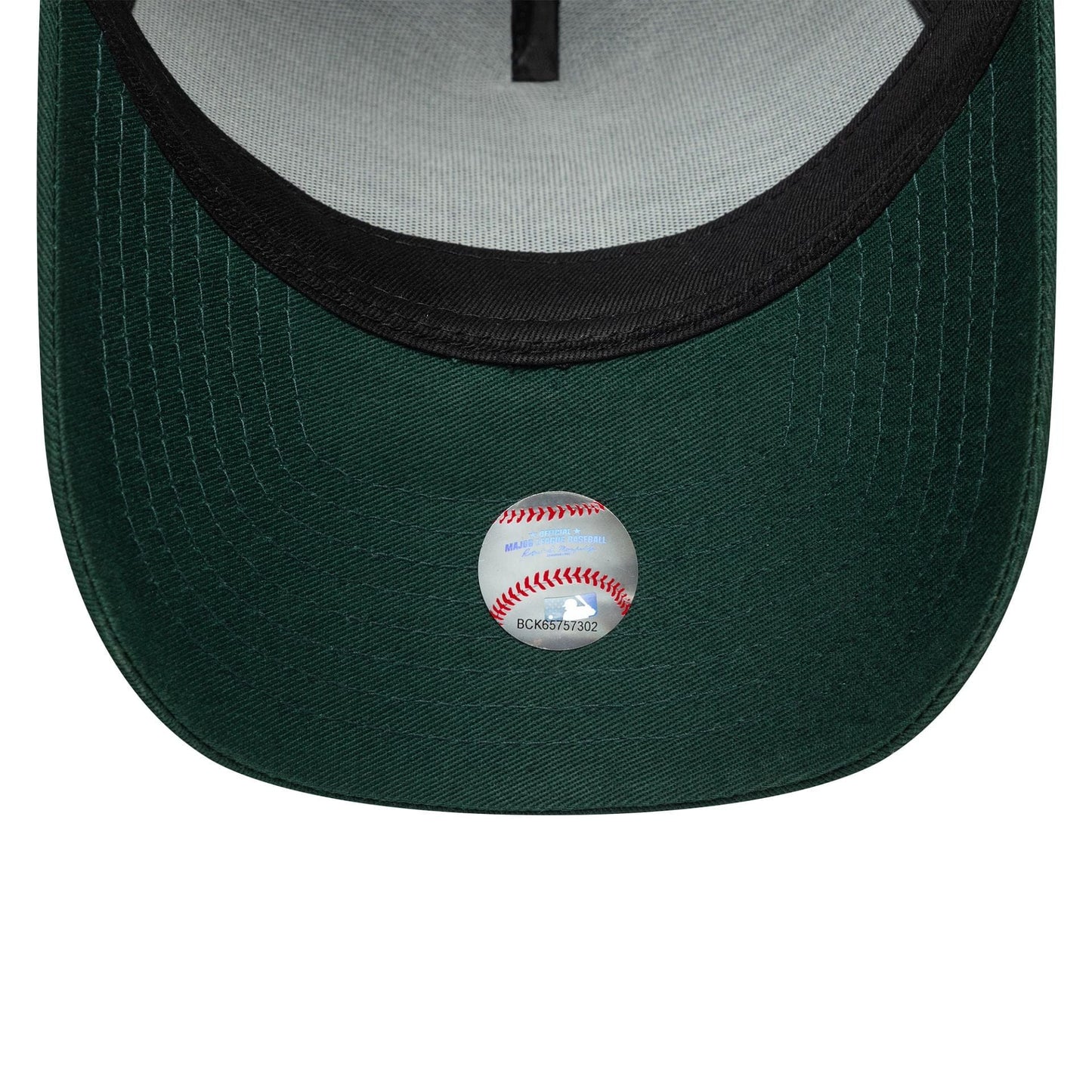 This is a New York Yankees MLB Team Outline Dark Green 9FORTY E-Frame Adjustable Cap 5