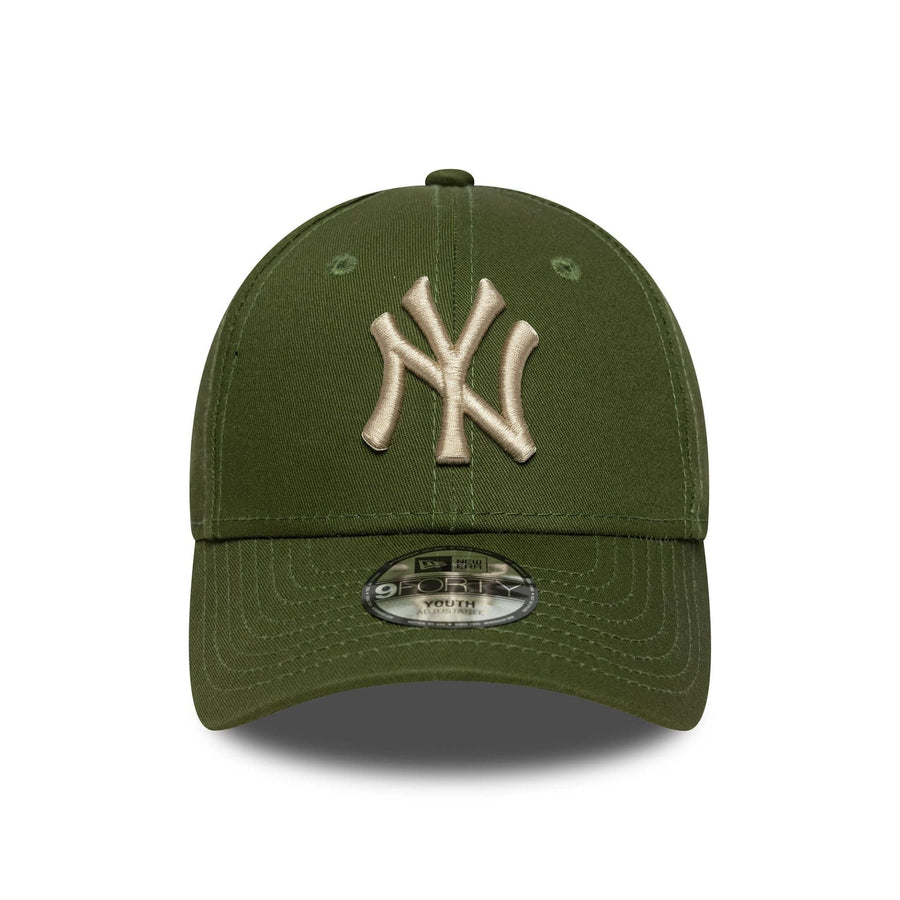This is a New York Yankees Youth MLB League Essential Dark Green 9FORTY Adjustable Cap 2