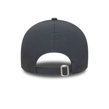 This is a Chicago Bulls NBA Recycled Mini Dark Grey 9FORTY Adjustable Cap 4