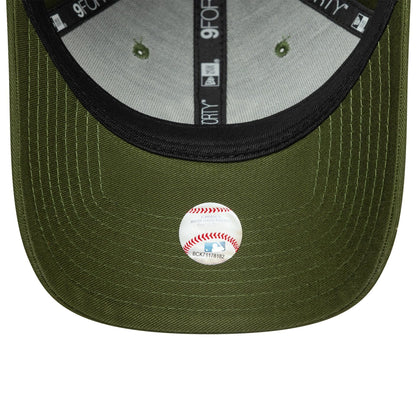 This is a New York Yankees MLB League Essential Dark Green 9FORTY Adjustable Cap 5