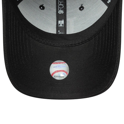 This is a LA Dodgers Womens MLB League Essential Black 9FORTY Adjustable Cap 5