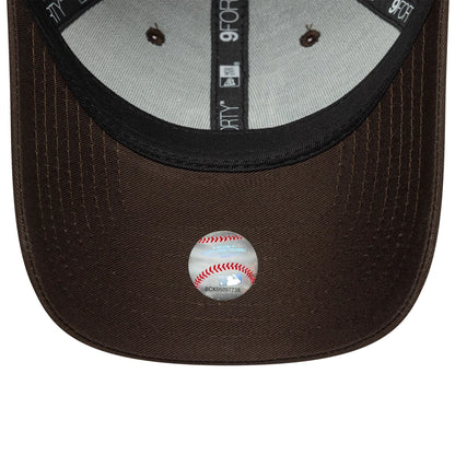This is a LA Dodgers MLB Team Outline Dark Brown 9FORTY Adjustable Cap 5