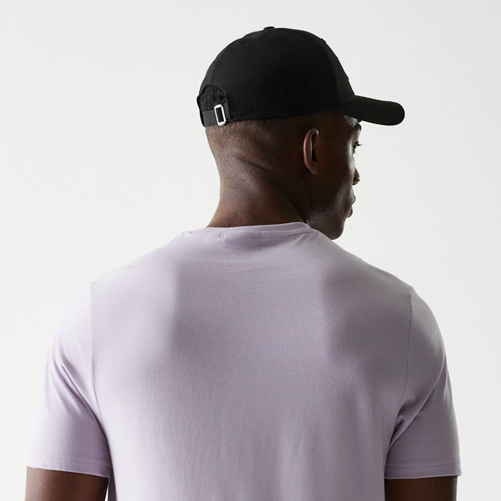 The Male model is wearing LA Lakers NBA Pastel Purple T-Shirt 7