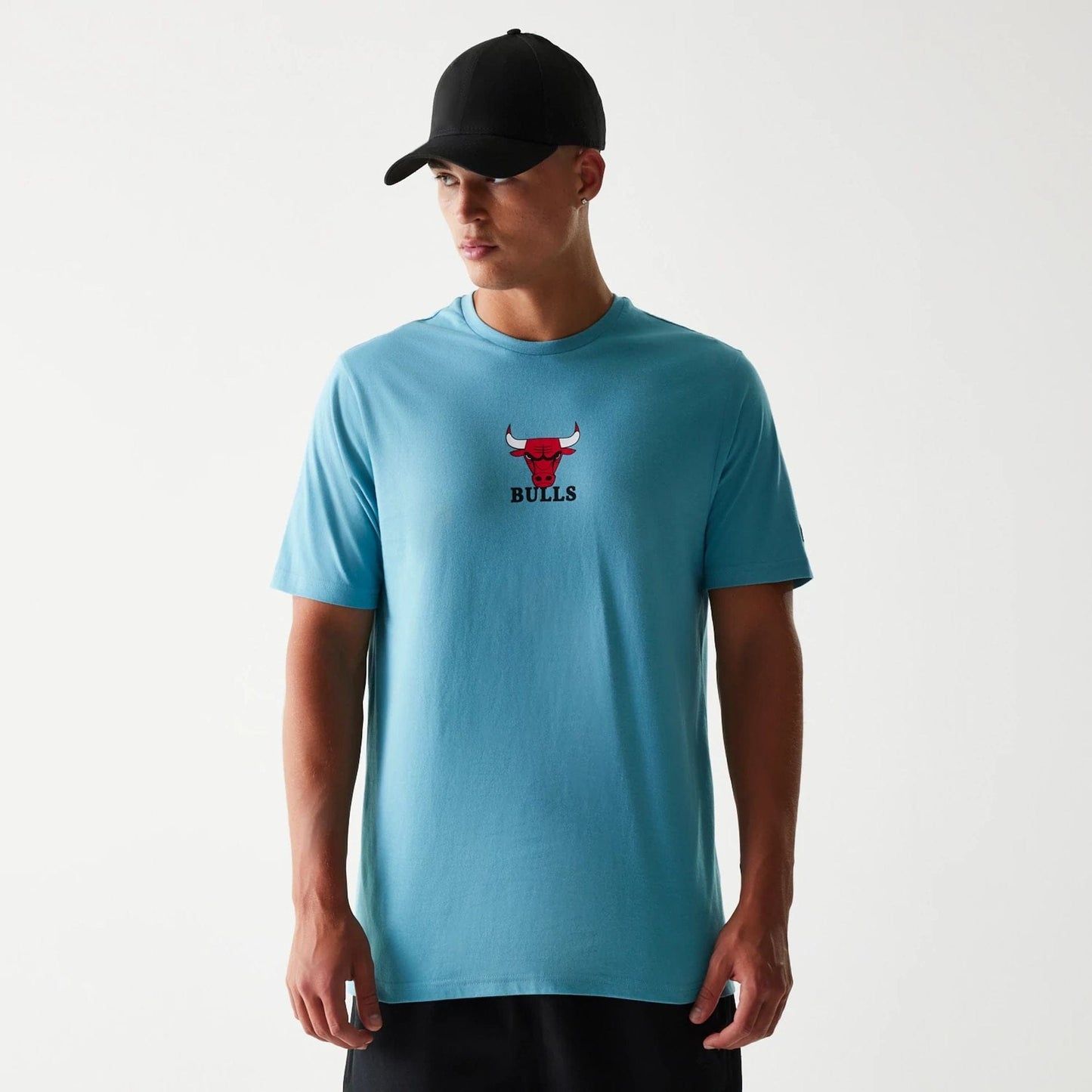 The Male model is wearing Chicago Bulls NBA Pastel Blue T-Shirt 1
