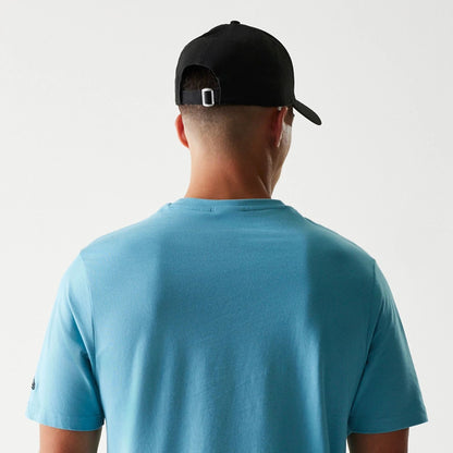 The Male model is wearing Chicago Bulls NBA Pastel Blue T-Shirt 7