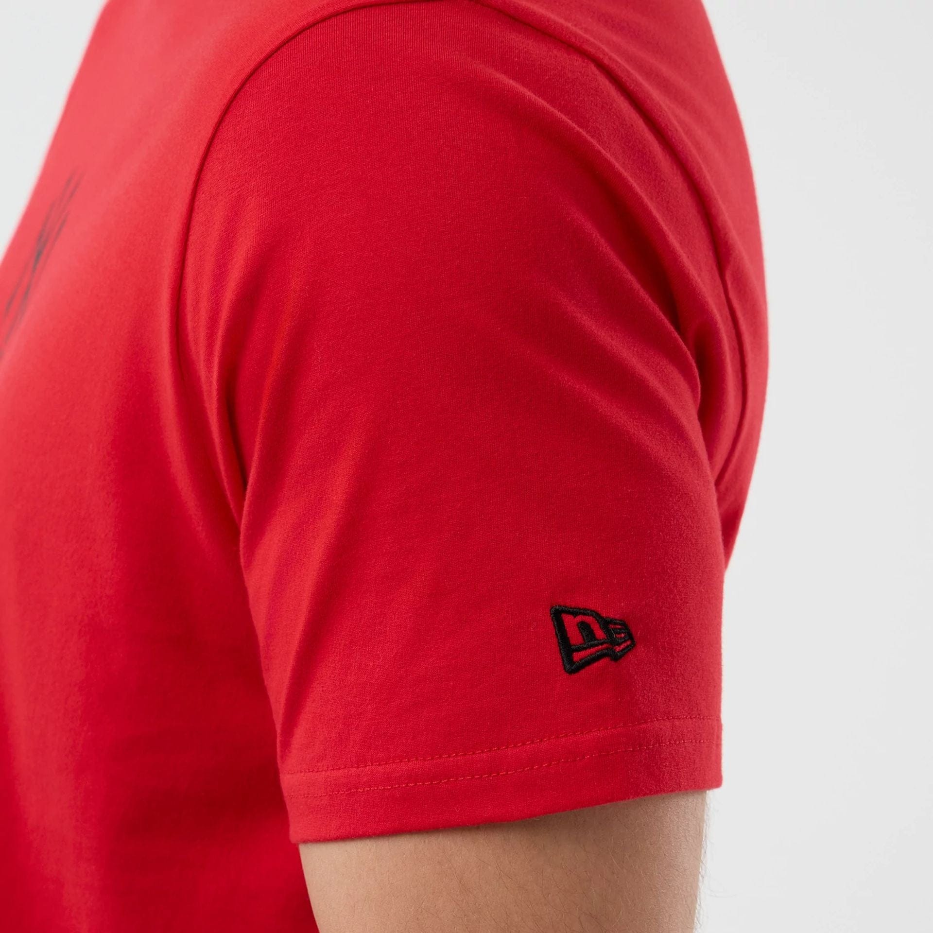 The Male model is wearing New York Yankees MLB Red T-Shirt 4