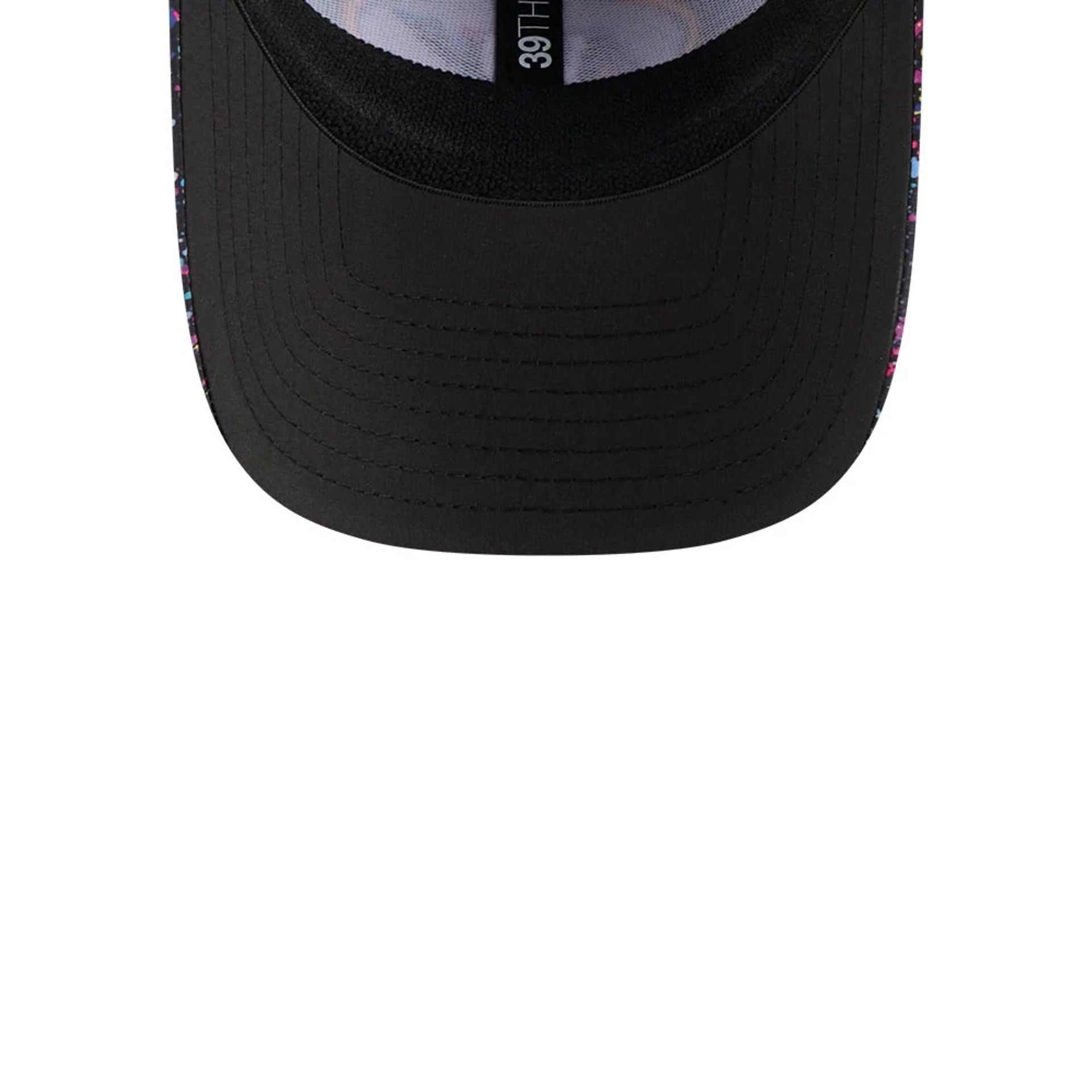 This is a New York Jets NFL Crucial Catch 2025 Black 39THIRTY Stretch Fit Cap 6