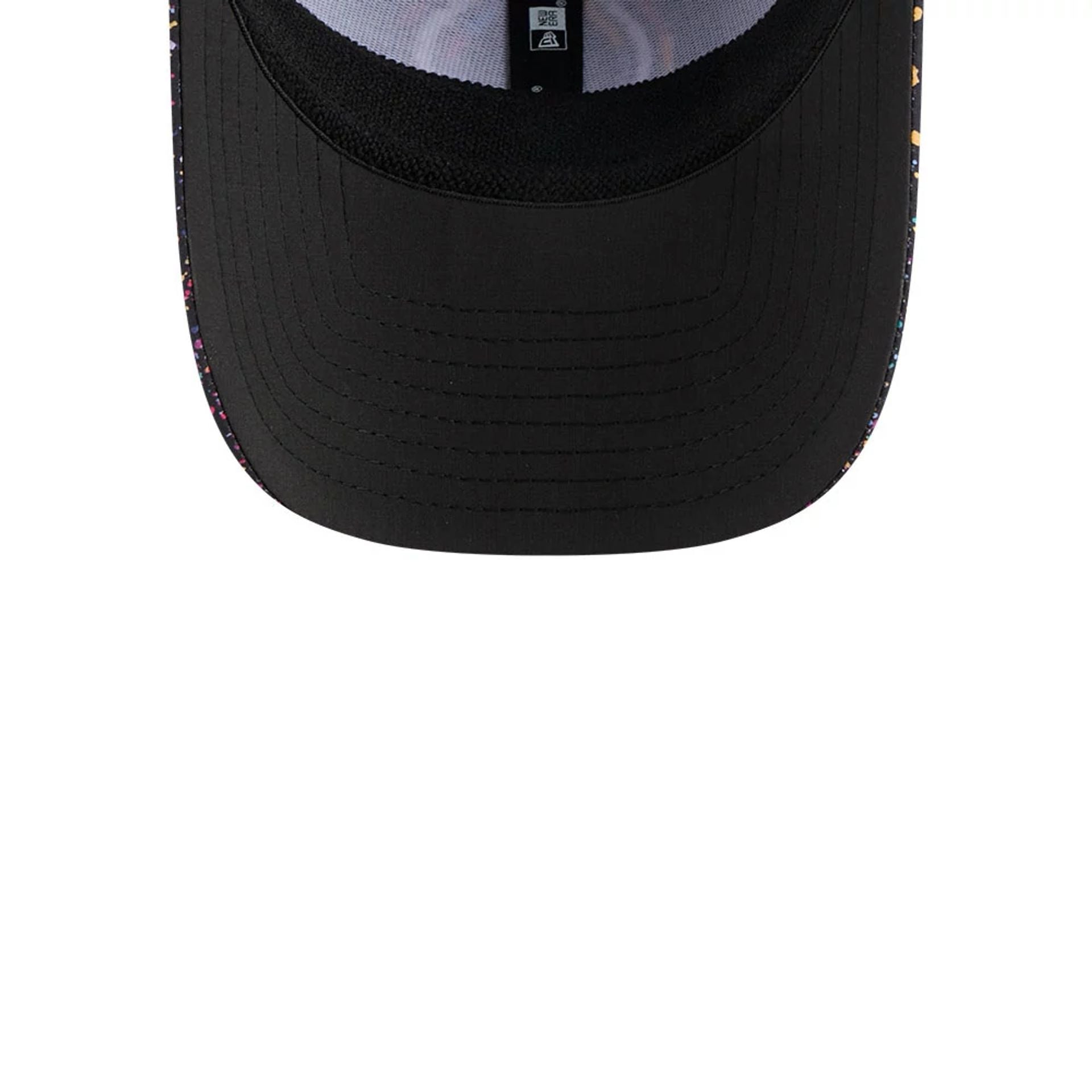 This is a Indianapolis Colts NFL Crucial Catch 2025 Black 39THIRTY Stretch Fit Cap 7