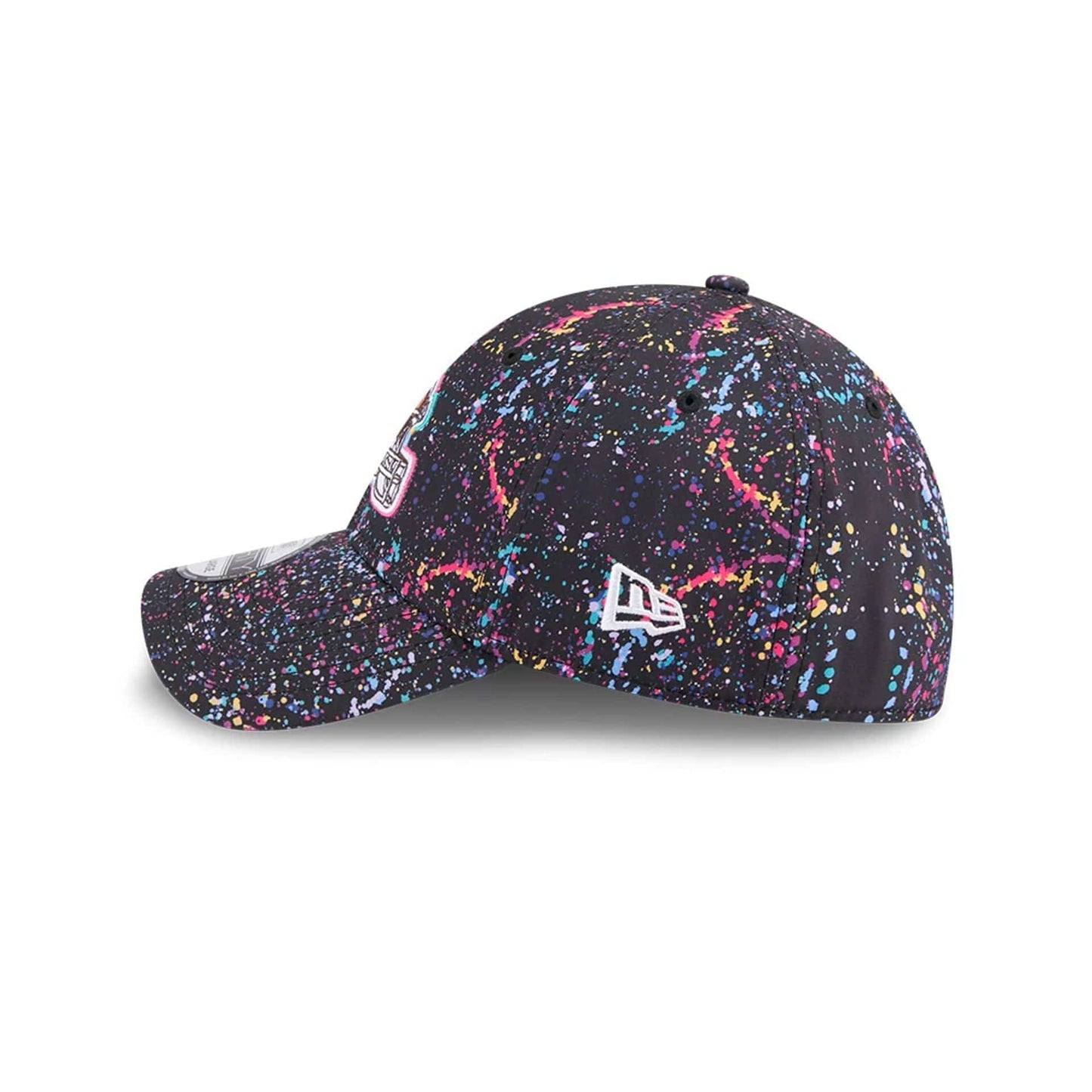 This is a Cleveland Browns NFL Crucial Catch 2025 Black 39THIRTY Stretch Fit Cap 5