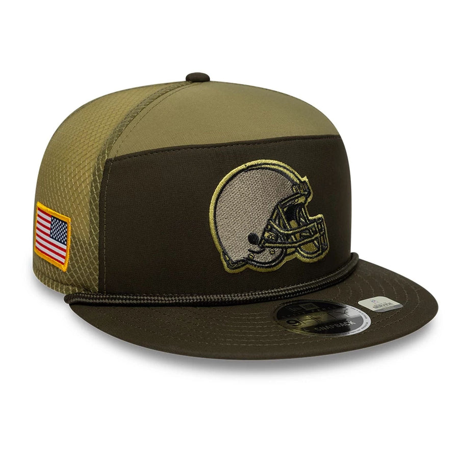 This is a Cleveland Browns NFL Salute To Service 2025 Dark Green 9FIFTY Split Panel Snapback Adjustable Cap 1