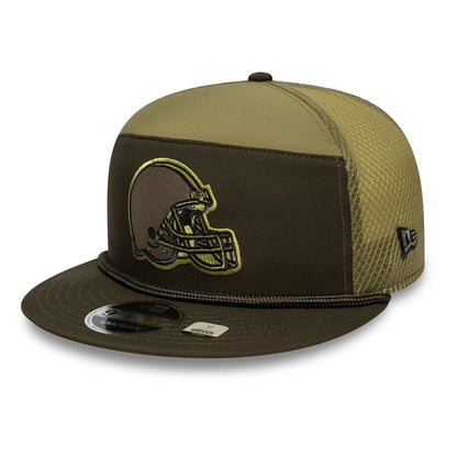 This is a Cleveland Browns NFL Salute To Service 2025 Dark Green 9FIFTY Split Panel Snapback Adjustable Cap 4