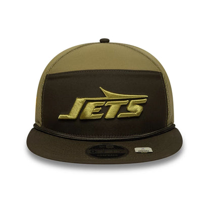 This is a New York Jets NFL Salute To Service 2025 Dark Green 9FIFTY Split Panel Snapback Adjustable Cap 3