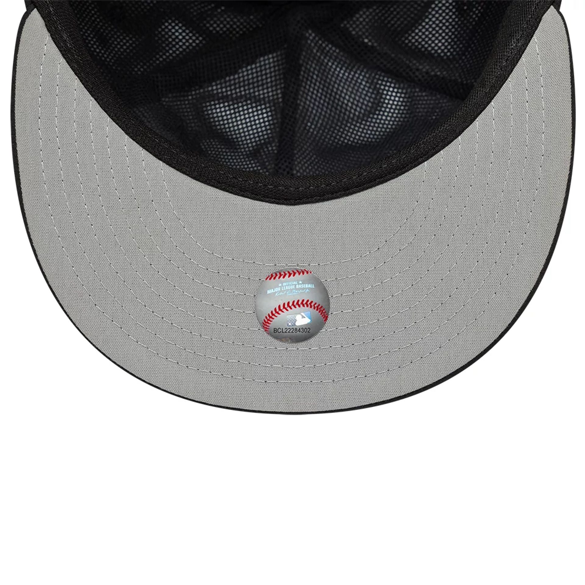 This is a Arizona Diamondbacks MLB Gore-Tex Black 59FIFTY Fitted Cap 2