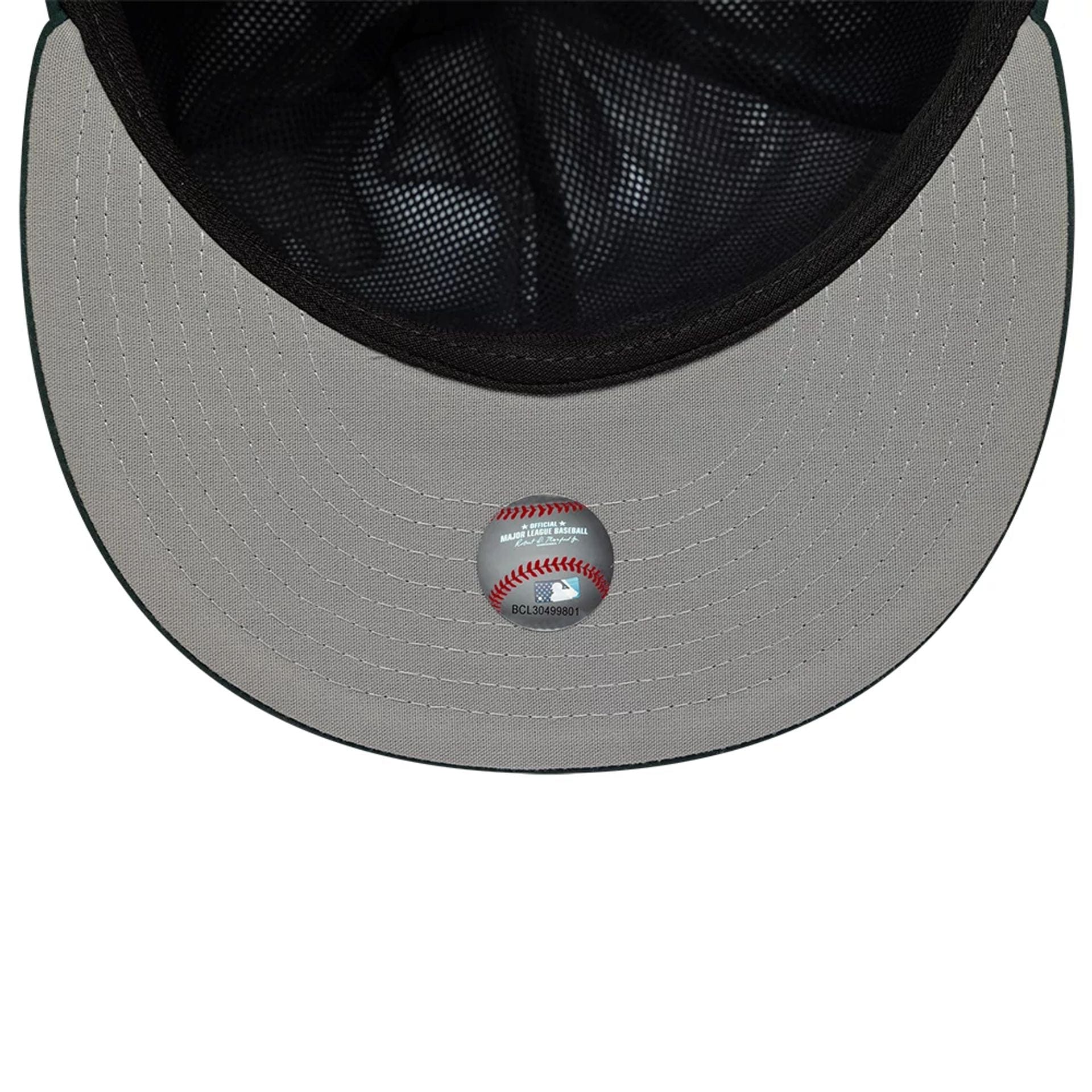 This is a Athletics MLB Gore-Tex Dark Green 59FIFTY Fitted Cap 2