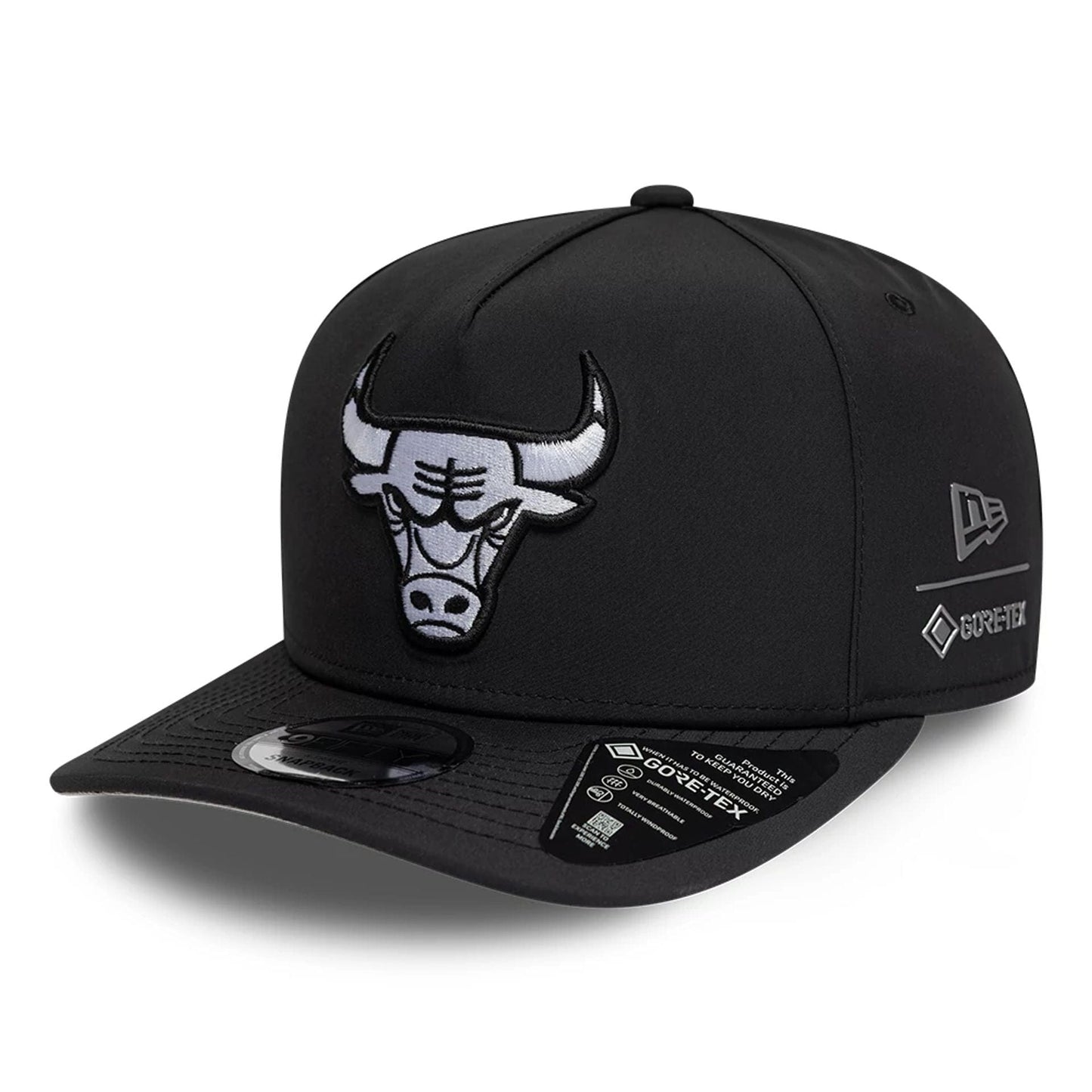 This is a Chicago Bulls NBA Gore-Tex Black 9FIFTY A-Frame Snapback Adjustable Cap 1