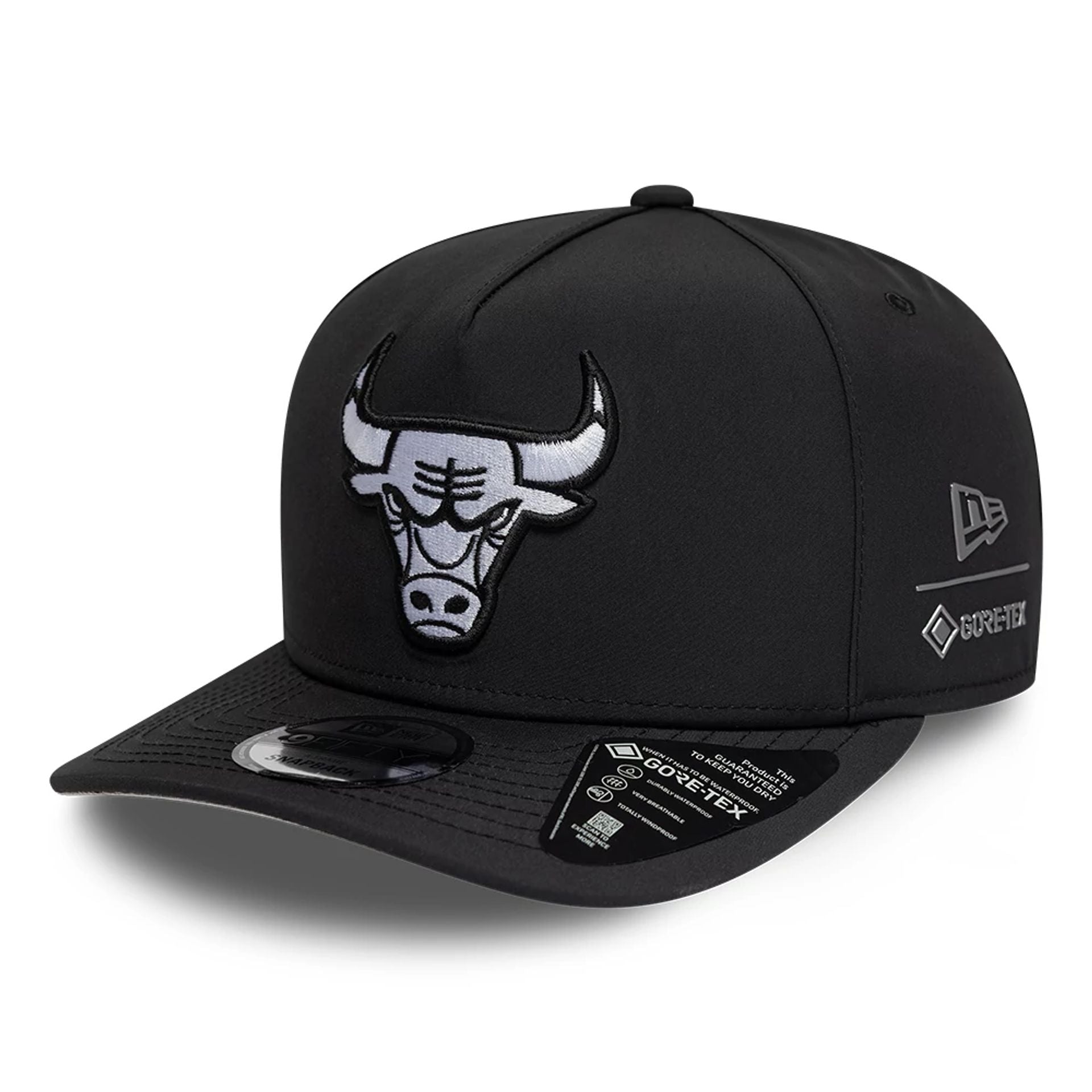 This is a Chicago Bulls NBA Gore-Tex Black 9FIFTY A-Frame Snapback Adjustable Cap 1