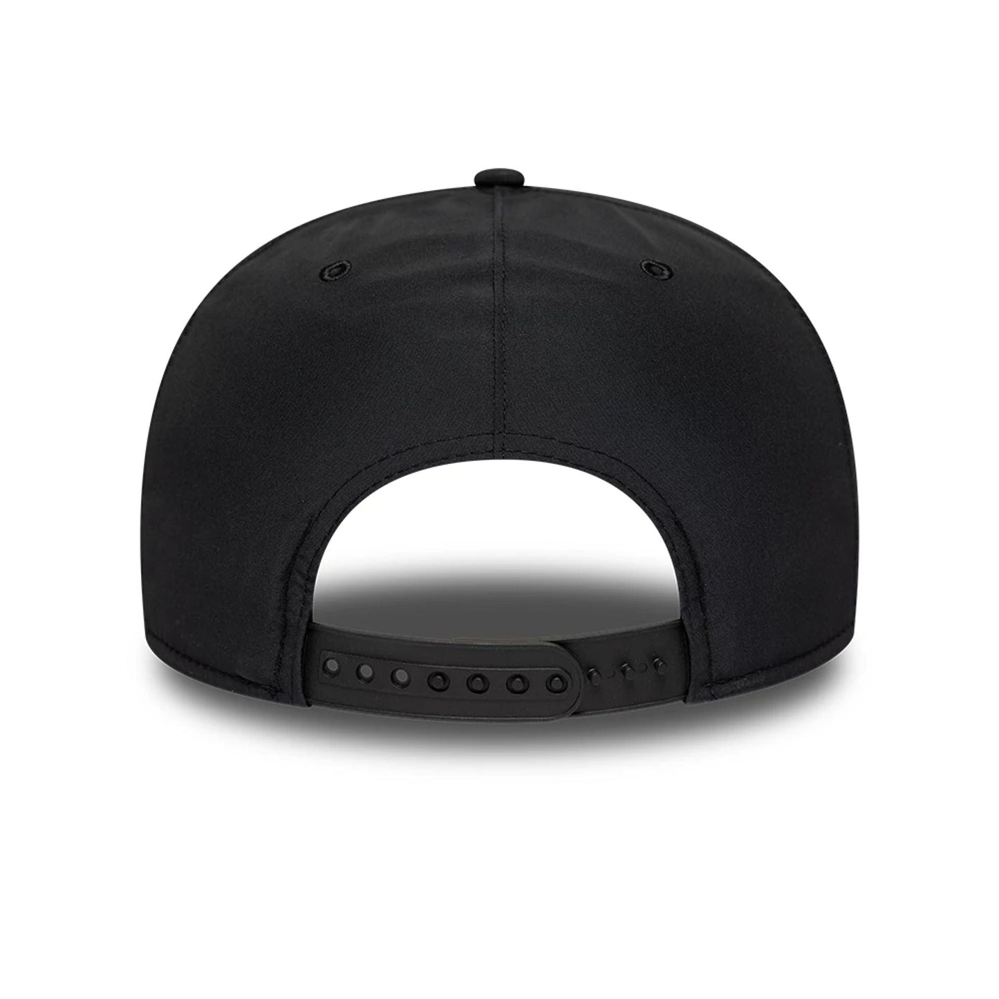 This is a Chicago Bulls NBA Gore-Tex Black 9FIFTY A-Frame Snapback Adjustable Cap 6