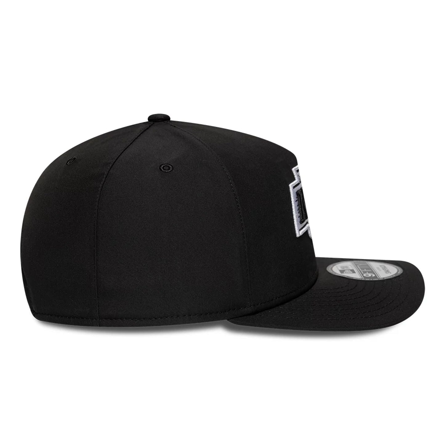 This is a LA Kings NHL Gore-Tex Black 9FIFTY A-Frame Snapback Adjustable Cap 3