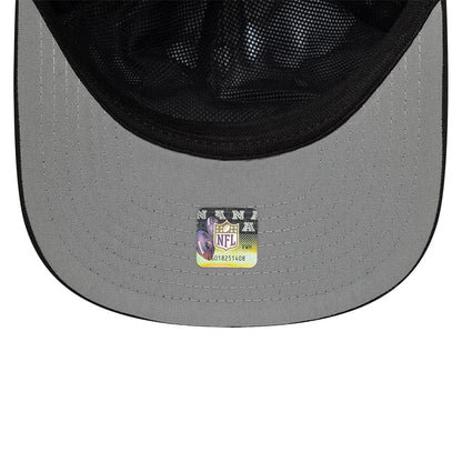 This is a Kansas City Chiefs NFL Gore-Tex Black 9FIFTY A-Frame Snapback Adjustable Cap 2
