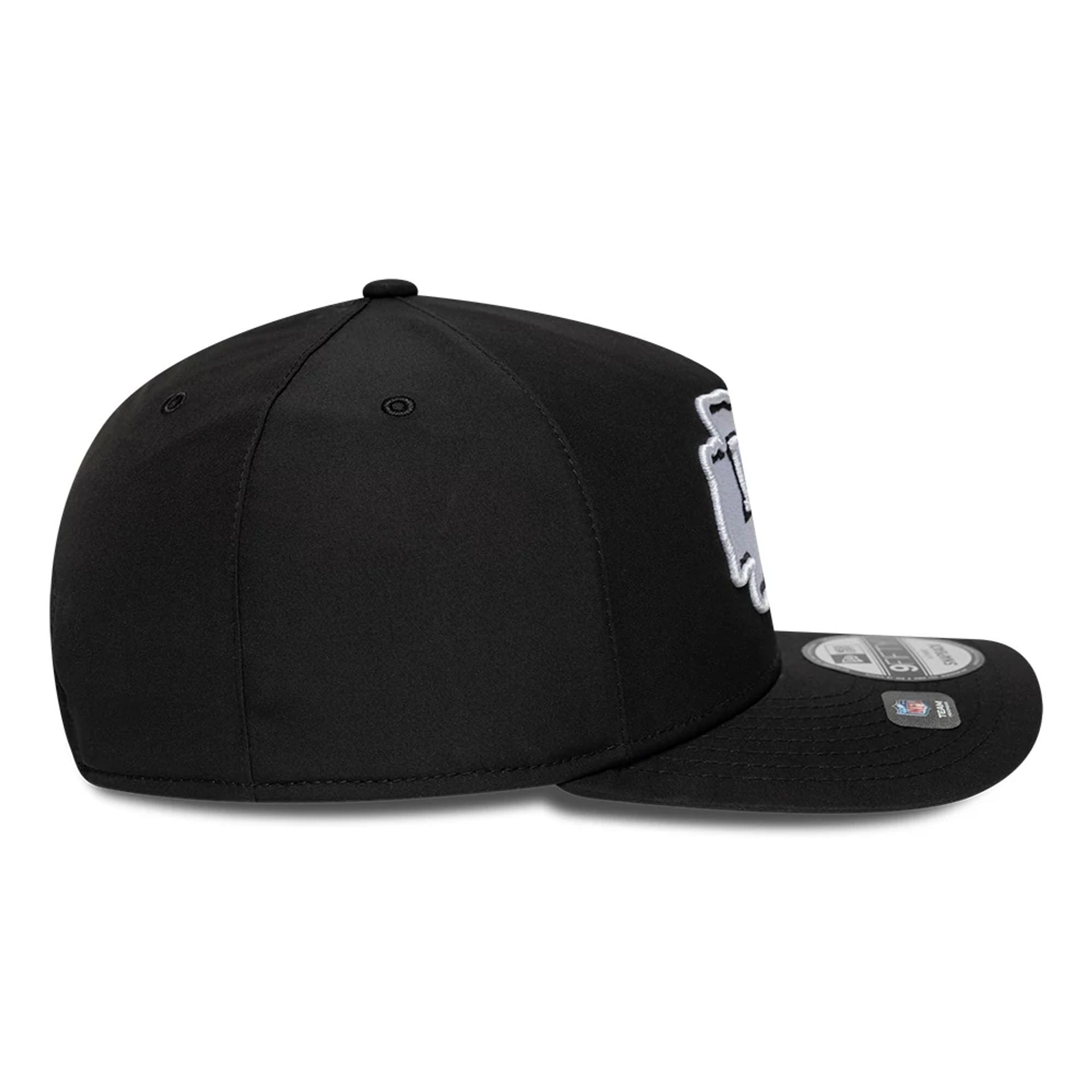 This is a Kansas City Chiefs NFL Gore-Tex Black 9FIFTY A-Frame Snapback Adjustable Cap 6