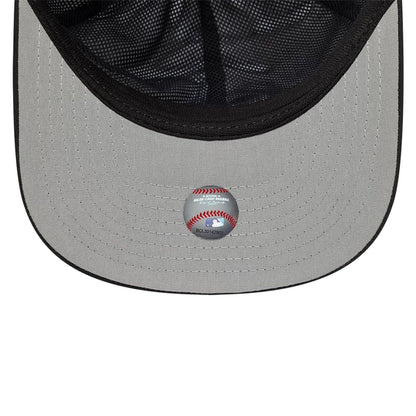 This is a Chicago White Sox MLB Gore-Tex Black 9SEVENTY Stretch Snap Adjustable Cap 2