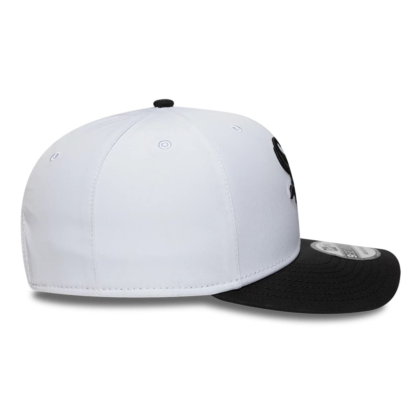 This is a Chicago White Sox MLB Gore-Tex Black 9SEVENTY Stretch Snap Adjustable Cap 6