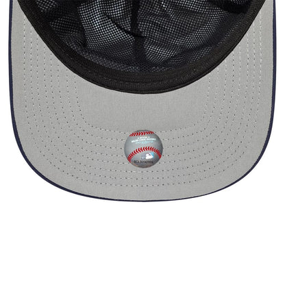 This is a New York Yankees MLB Gore-Tex White 9SEVENTY Stretch Snap Adjustable Cap 2